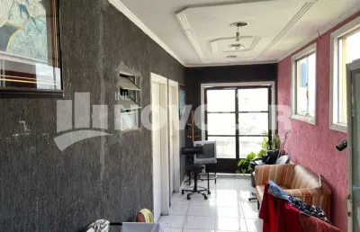 Casa térrea para uso  residencial e salão comercial no  jardim japão - 3 casas para renda.