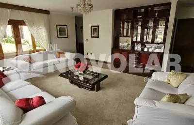 Apartamento incrível, 3 suítes sendo 1 master com closet e 4 vagas de garagem.