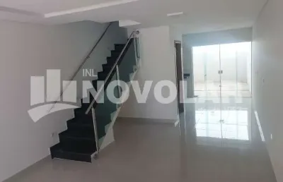 Sobrado com 3 dormitórios, 1 suite e 2 vagas, na vila medeiros