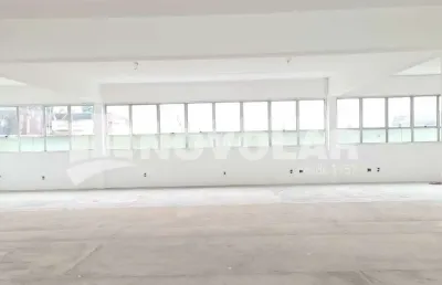 Prédio comercial na lapa, com uma área construída de 976 metros.com energia trifásica. visite!