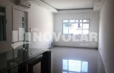 Sobrado impecável de 207 m²: conforto, praticidade e localização privilegiada!