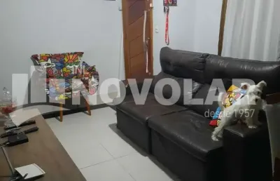 Sobrado em condomínio fechado com 2 suítes, cozinha planejada no jaçana