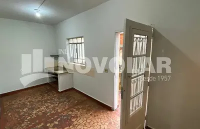 Casa com 2 quartos para alugar na Vila Maria, São Paulo 