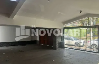 Casa térrea na vila maria em excelente localização, 4 vagas de garagem.