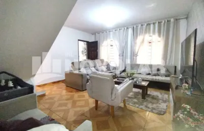Sobrado no jardim brasil, 3 dormitórios  (1 no térreo) 3 banheiros, 2 vagas, churrasqueira