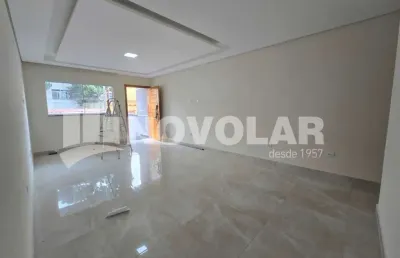 Sobrado novo na vila medeiros, 3 dormitórios (1 suite), 4 vagas. amplo e diferenciado