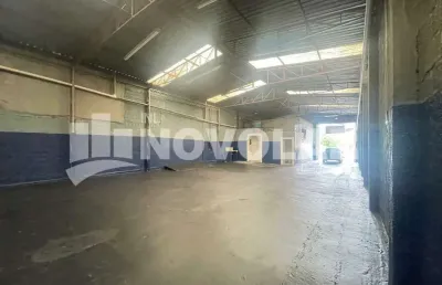Galpão na região da vila sabrina. pd 5 metros e com energia trifásica. agende sua visita e conheça!