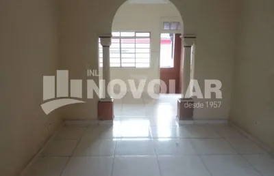 Prédio comercial de 104 m² 5 com salas e 2 banheiros