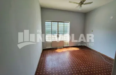 Apartamento na vila sabrina, 2 dormitórios, sala com varanda. agende sua visita, venha conhecer!