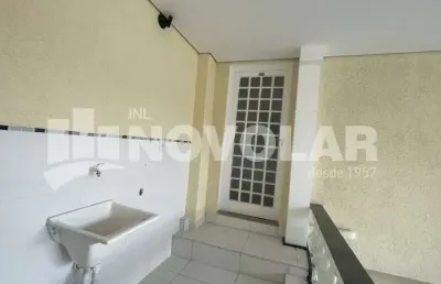 Casa em condomínio com 2 dormitórios situado no bairro vila maria alta