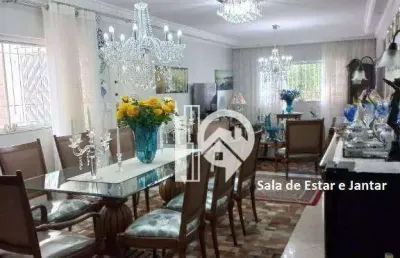 Linda e espaçosa casa a venda na parada inglesa perto do metrô, 3 dormitórios suítes, 201,54m2 construídos e 144,44 de terreno