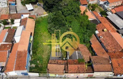 Terreno à venda na Rua Santa Helena, São João, Jacareí