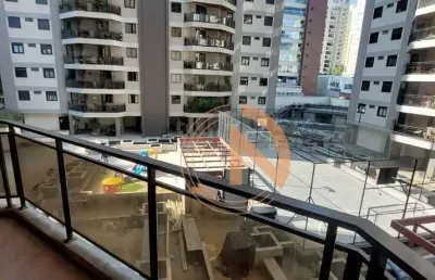 Apartamento reformado em moema 4 quartos, sendo 2 suítes, 2 vagas, ar condicionado e lareira