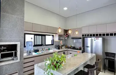 Casa em condomínio fechado com 3 quartos à venda na rua martim-pescador, rua joao b, recanto dos pássaros, cuiabá, 164 m2 por r$ 1.890.000