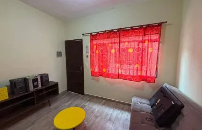 Imóvel à venda: casa em condomínio de 1 dormitório na guilhermina, praia grande-sp - 48,00m², 1 vaga de garagem!