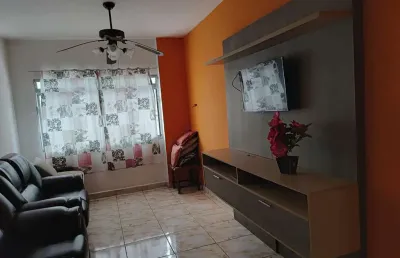 Apartamento à venda em praia grande-sp, no bairro ocian, com 2 quartos, 1 sala, 1 banheiro, 1 vaga de garagem!