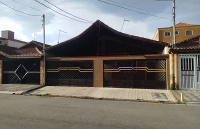 Casa para locação em praia grande-sp, bairro ocian: 2 quartos, 1 suíte, 1 sala, 2 banheiros, 2 vagas, 125m². venha conhecer!