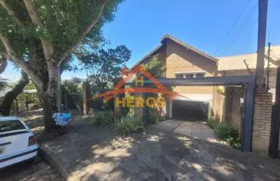 Casa com 3 quartos à venda na rua doutor pitrez, 889, ipanema, porto alegre por r$ 780.000