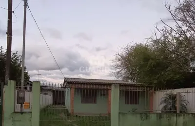 Casa com 2 quartos à venda na rua emílio dimari, 345, ponta grossa, porto alegre por r$ 375.000
