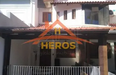Casa em condomínio fechado com 3 quartos à venda na avenida juca batista, 1458, ipanema, porto alegre por r$ 550.000