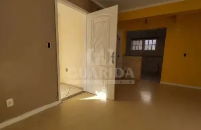 Casa em condomínio fechado com 2 quartos à venda na avenida da serraria, 1844, espírito santo, porto alegre por r$ 240.000