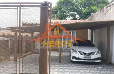 Casa com 2 quartos à venda na avenida professor oscar pereira, 1833, glória, porto alegre por r$ 375.000