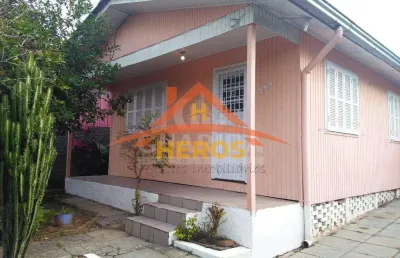 Casa com 2 quartos à venda na avenida da serraria, 289, espírito santo, porto alegre por r$ 394.000