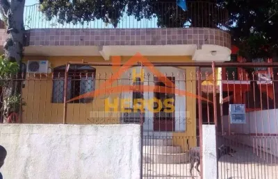 Casa com 3 quartos à venda na rua dona malvina, 740, santa tereza, porto alegre por r$ 360.000