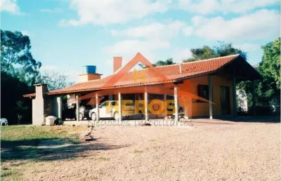 Chácara / sítio com 3 quartos à venda na rua dona mariana, 1048, restinga, porto alegre por r$ 599.900