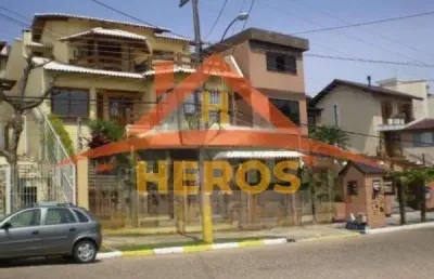Casa com 3 quartos à venda na rua imeram teixeira cabeleira, 149, ipanema, porto alegre por r$ 980.000