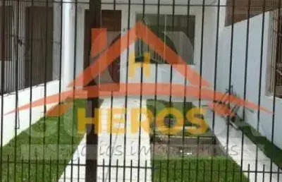 Casa com 2 quartos à venda na rua luzinete alves aragon, 483, hípica, porto alegre por r$ 350.000