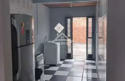 Casa com 2 quartos à venda na rua antônio ribeiro messias, 41, hípica, porto alegre por r$ 276.000