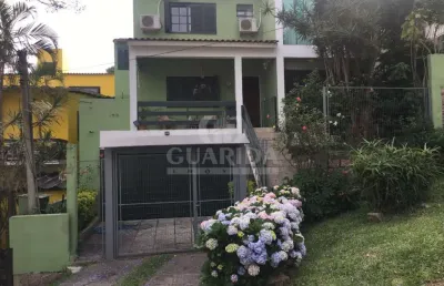Casa com 3 quartos à venda na rua nossa senhora da saúde, 138, teresópolis, porto alegre por r$ 599.000