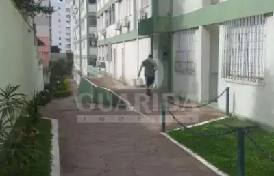 Apartamento com 2 quartos à venda na rua doutor barcelos, 911, tristeza, porto alegre por r$ 270.000