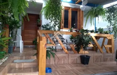 Casa com 3 quartos à venda na rua dorival leivas, 360, hípica, porto alegre por r$ 175.000