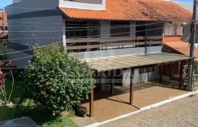 Casa em condomínio fechado com 3 quartos à venda na avenida juca batista, 1490, ipanema, porto alegre por r$ 690.000