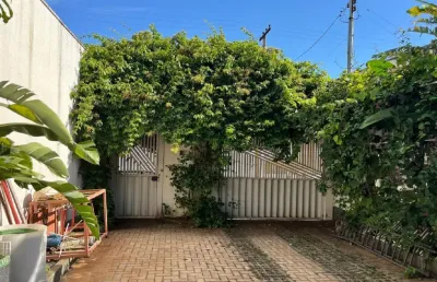 Casa com 4 quartos à venda no Jardim Brasília, Uberlândia 