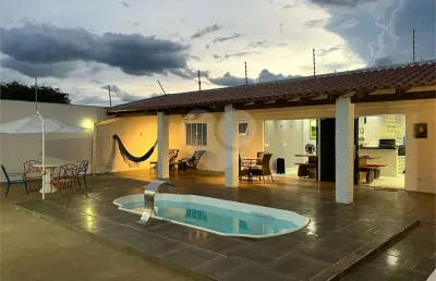 Casa com 4 quartos à venda na Das Camélias, Centro, Chapada dos Guimarães