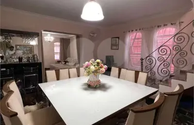 Casa com 5 quartos à venda na Rua Custódio de Mello, Cidade Alta, Cuiabá