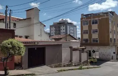 Casa com 4 quartos à venda no Granbery, Juiz de Fora 