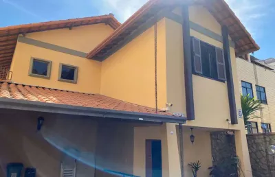 Casa com 3 quartos à venda no São Mateus, Juiz de Fora 