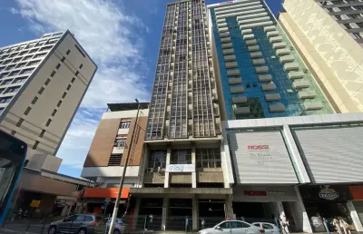 Sala comercial para alugar no Centro, Juiz de Fora 