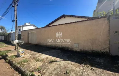 Casa com 3 quartos à venda na rua do arrastão, jardim atlântico, goiânia, 230 m2 por r$ 650.000