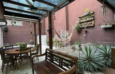 Casa com 4 quartos à venda na Rua Recreio da Fonte, 167, Itaipu, Niterói