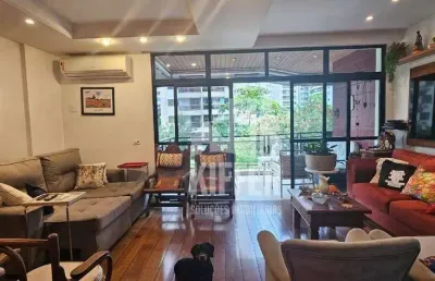 Amplo apartamento com 4 quartos, 1 por andar e 2 vagas – santa rosa