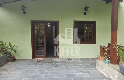 Casa com 4 quartos, suíte, piscina e área gourmet – bairro santo antônio, 2 andares