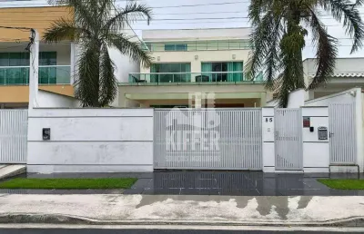 Casa à venda em itaipu – 7 quartos, piscina e a poucos metros da praia