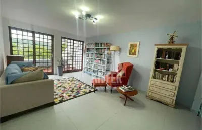 Casa com 3 quartos à venda na Rua São Rafael, 7, Sapê, Niterói