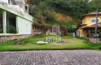 Terreno plano com 569m² em condomínio de alto padrão no ubá oceânico