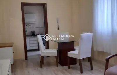 Apartamento com 1 quarto para alugar na rua josé de alencar, 583, menino deus, porto alegre, 44 m2 por r$ 2.200